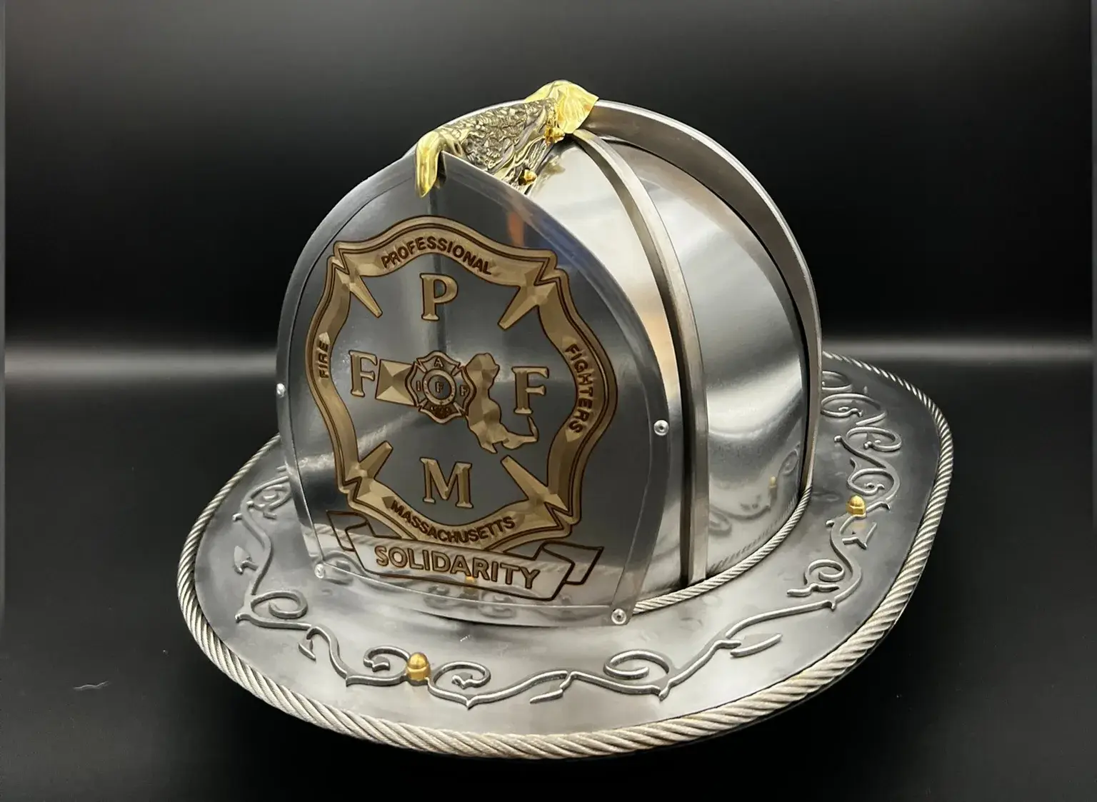 Hand-Engraved Detail